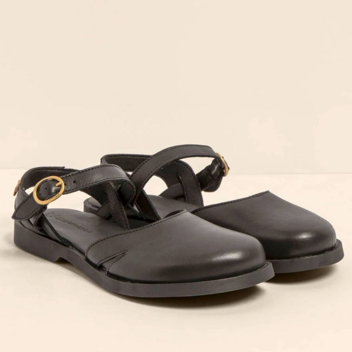 El Naturalista N5874 Shoes Soft Nappa Black