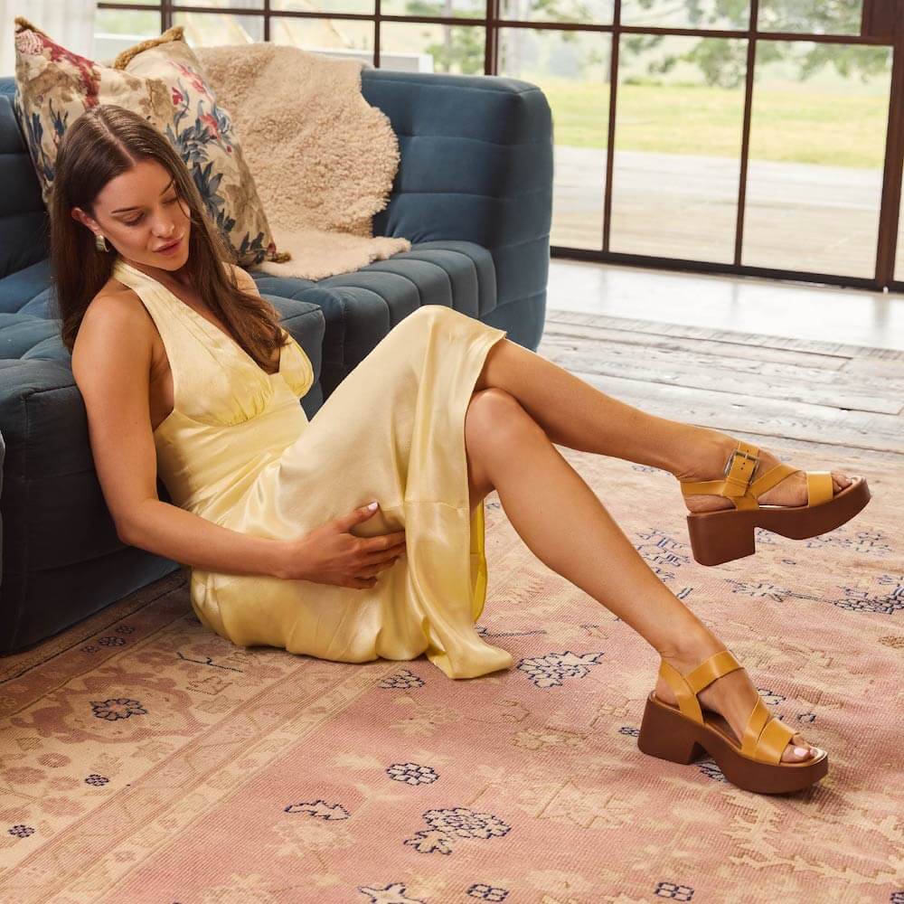 EOS Parisa Sandal Leather Sunflower