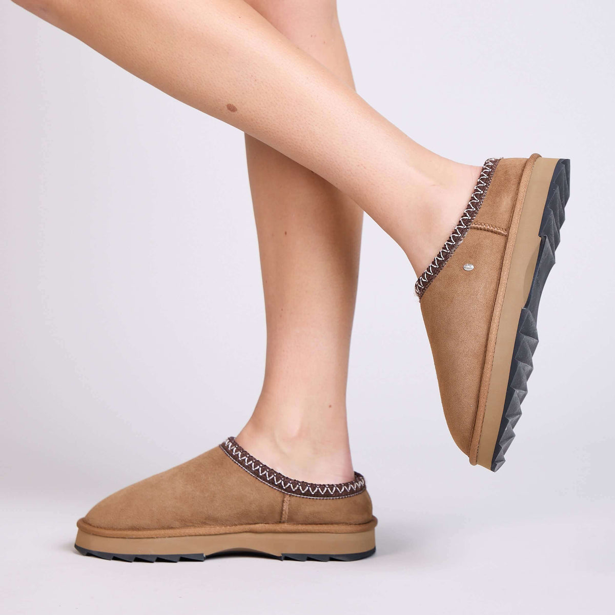Emu Sharky Scuff Chestnut
